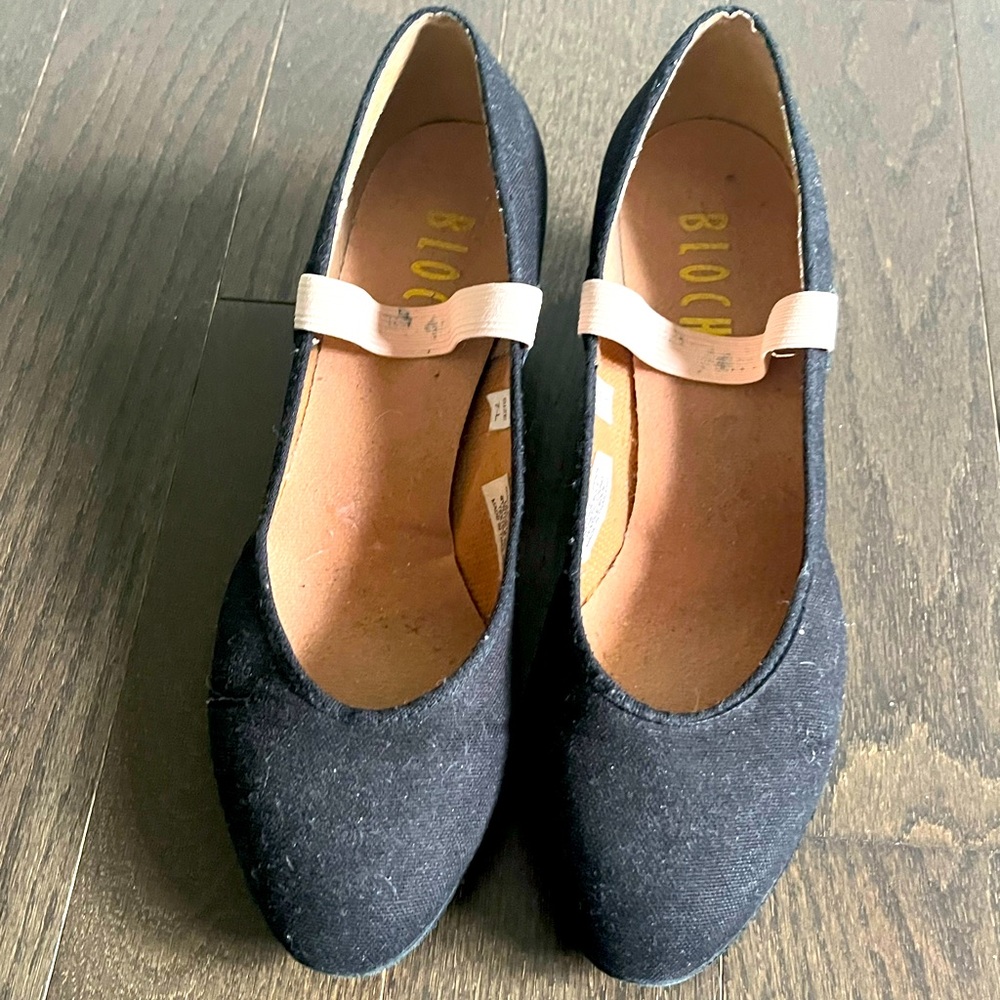 Bloch ballet character shoes
